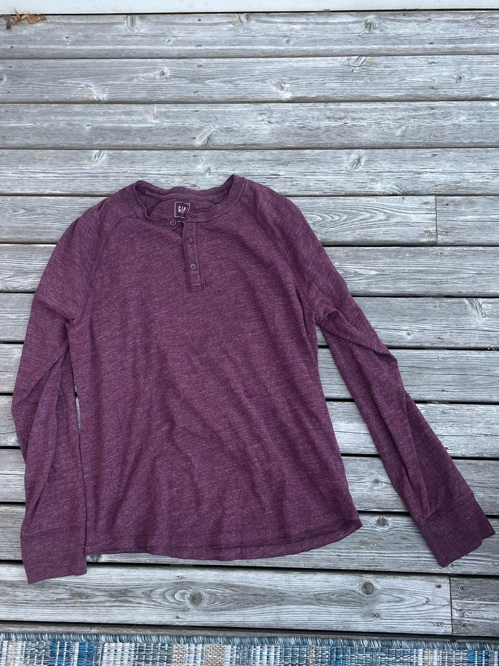 GAP Men's Long Sleeve Henley Shirt - Maroon